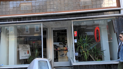 Modern Life Designs / douglasbrett.com, San Francisco