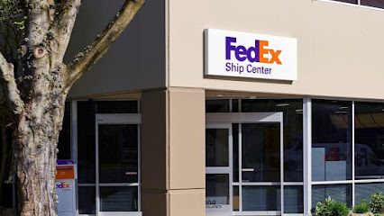 FedEx Ship Center, San Francisco