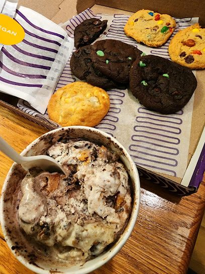 Insomnia Cookies