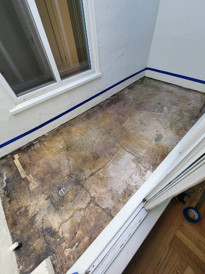 Leo's Roofing Company