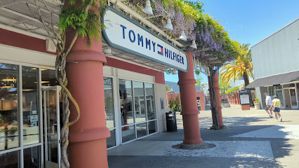 Tommy Hilfiger
