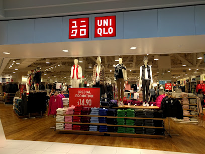 UNIQLO Stonestown Galleria